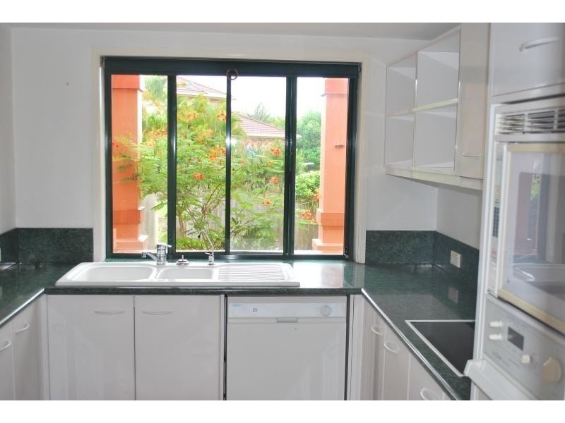 227/125 Hansford Road, Coombabah QLD 4216