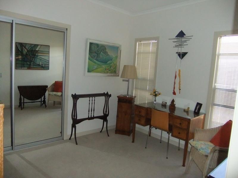 10/230 Pulgul Street, Urangan QLD 4655