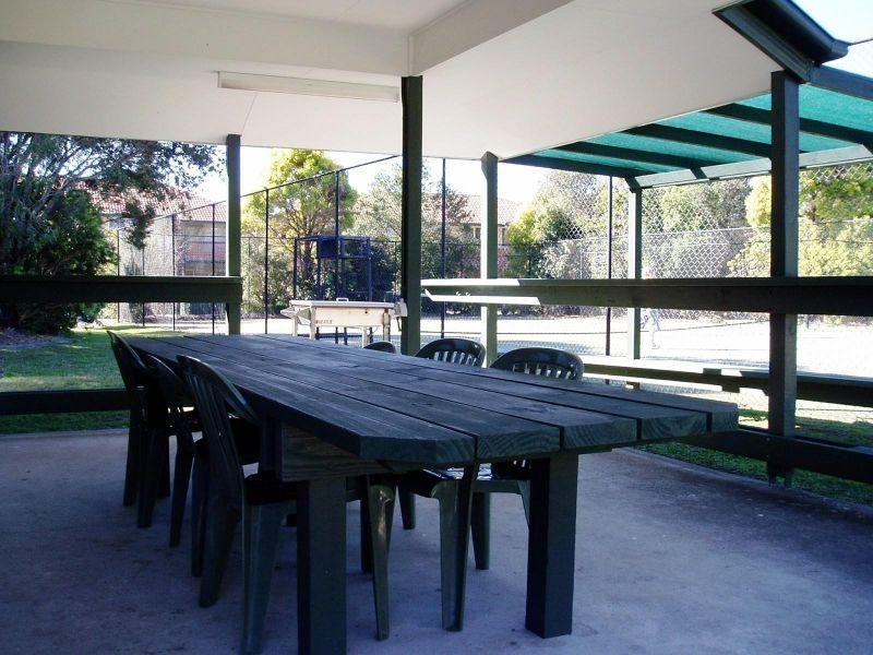 23 Tristan Court, Benowa QLD 4217