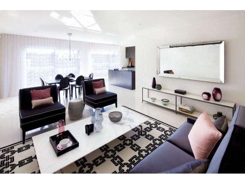 92/18 Archipelago Street, Pacific Pines QLD 4211