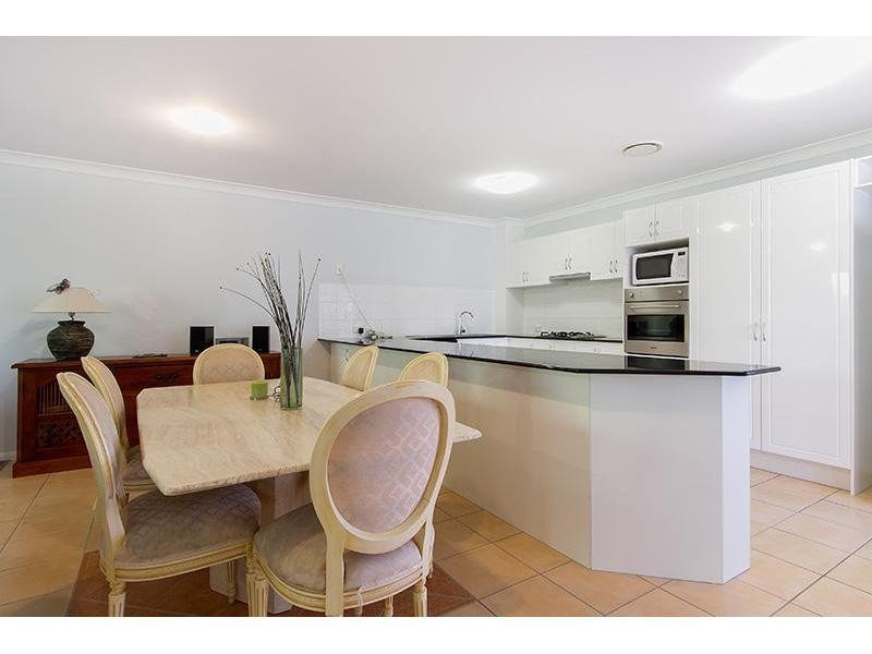 38 Caseys Road, Hope Island QLD 4212