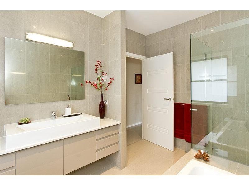 Advancetown QLD 4211