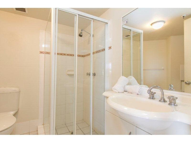 452 Marine Parade, Biggera Waters QLD 4216