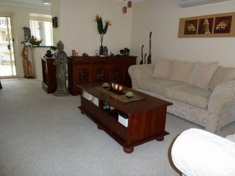 23 Tristan Court, Benowa QLD 4217