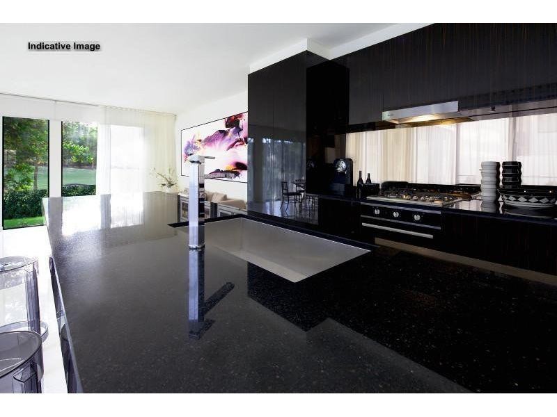 910 Medinah Ave, Robina QLD 4226