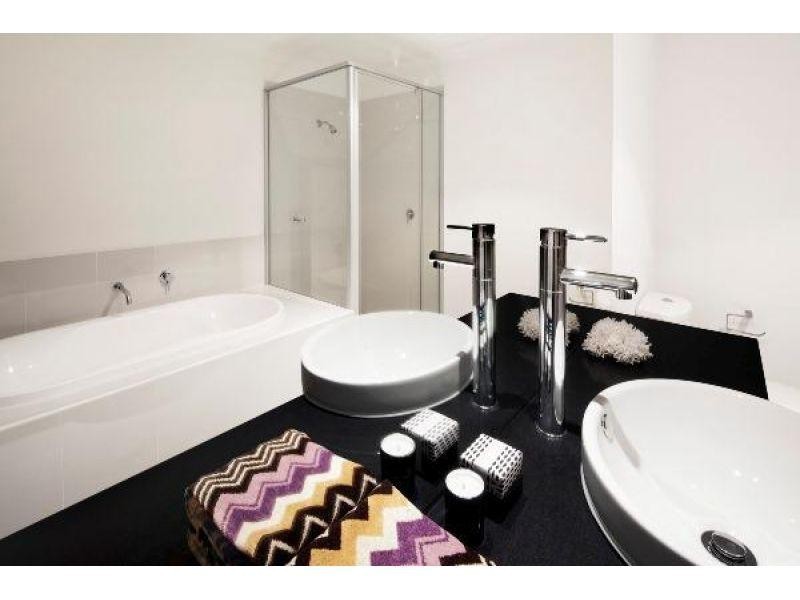 4/14 Norris St, Pacific Pines QLD 4211