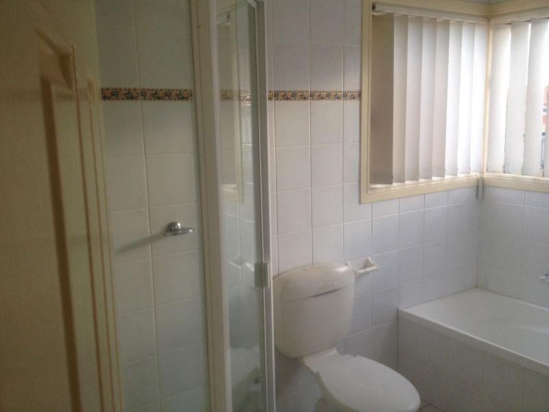 34 Albicore Street, Mermaid Waters QLD 4218