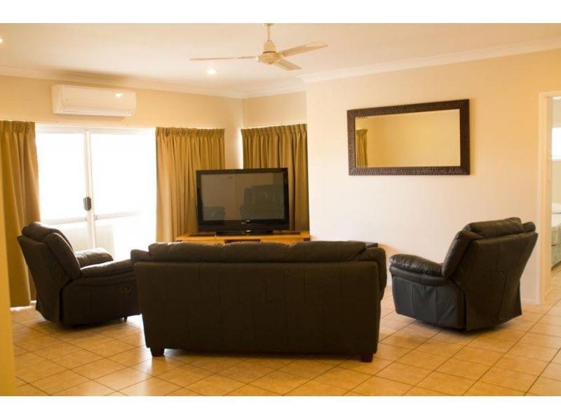 Villa 12/24 Pandanus Drive, Cannonvale QLD 4802