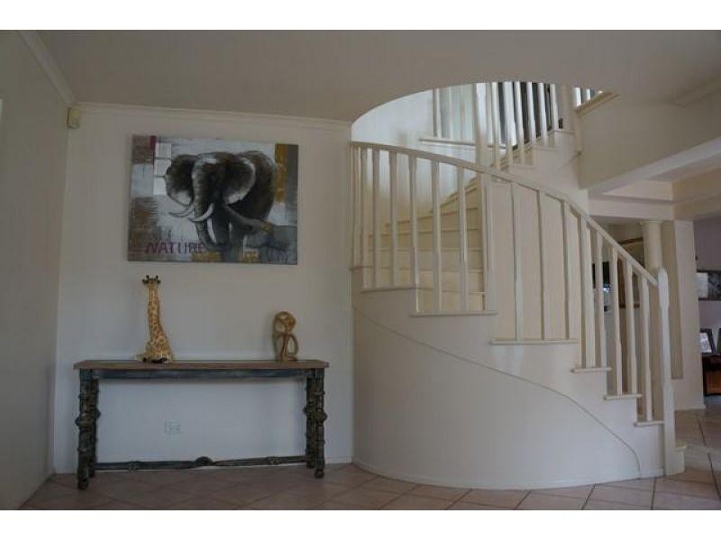 2 Jondel Close, Bridgeman Downs QLD 4035