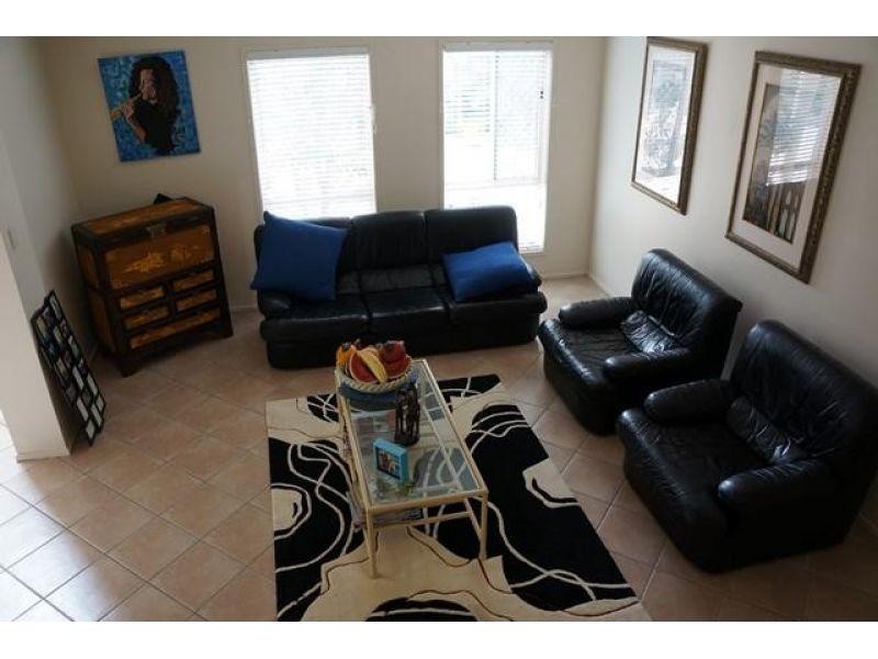 2 Jondel Close, Bridgeman Downs QLD 4035