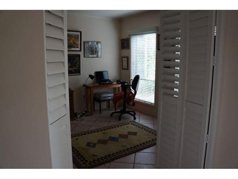 2 Jondel Close, Bridgeman Downs QLD 4035