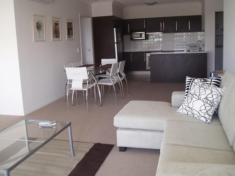 1104/14 Executive Drive, Burleigh Waters QLD 4220