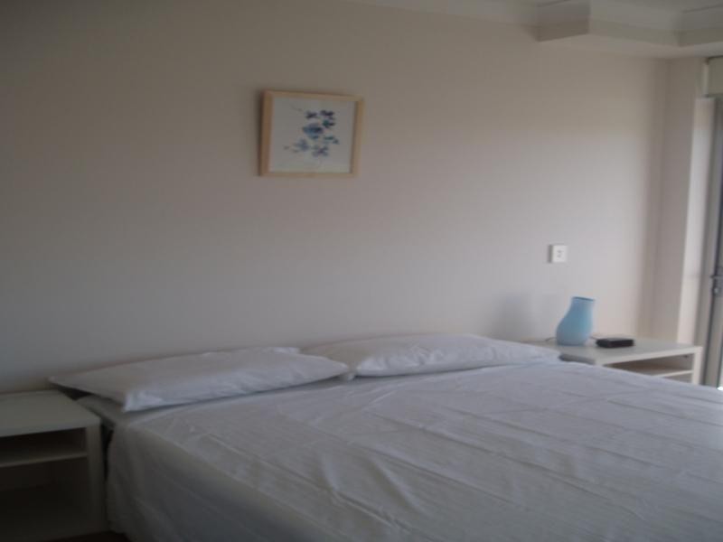 1104/14 Executive Drive, Burleigh Waters QLD 4220