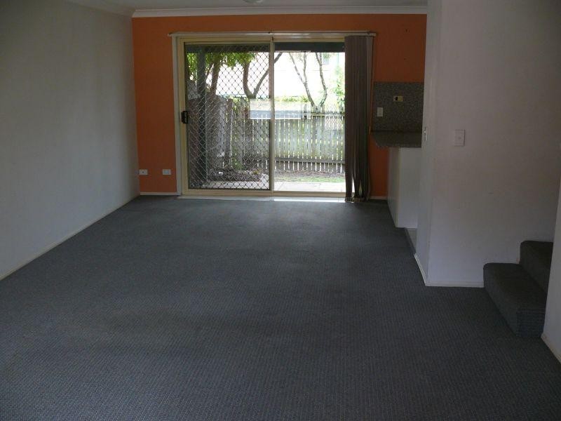 38 Murev Way, Carrara QLD 4211