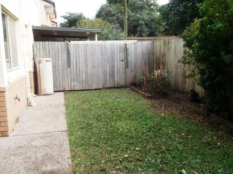 6 Samanthas Way, Slacks Creek QLD 4127