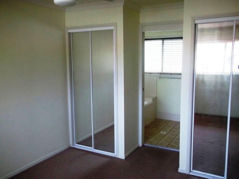 6 Samanthas Way, Slacks Creek QLD 4127