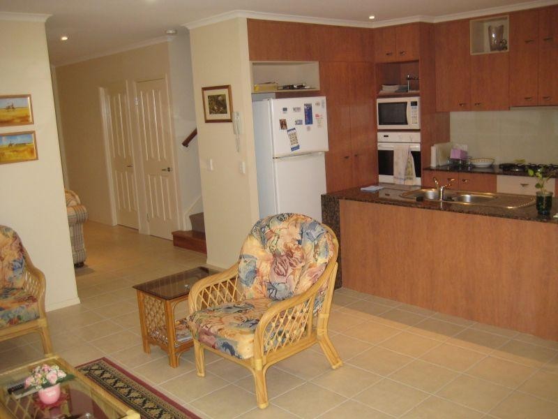 136 Palm Meadows Drive, Carrara QLD 4211