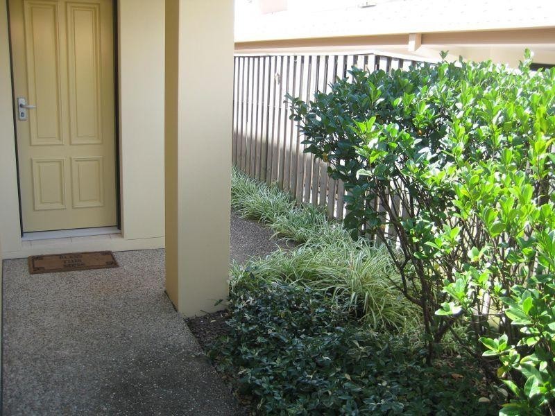 136 Palm Meadows Drive, Carrara QLD 4211
