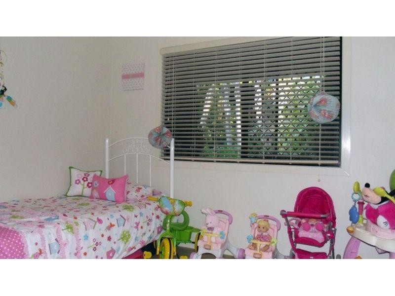 9 Bellona Court, Pacific Pines QLD 4211