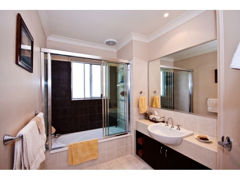 1 Sauvignon Parade, Upper Coomera QLD 4209