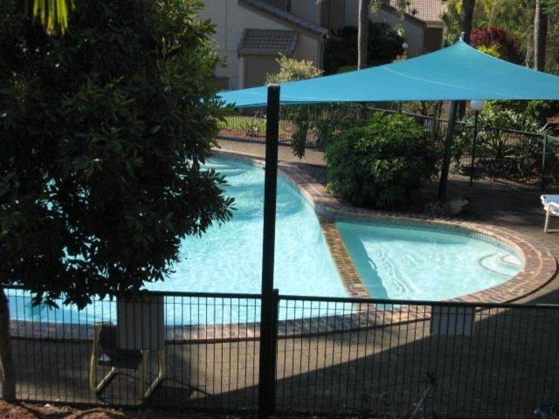 111 Markeri Street, Mermaid Waters QLD 4218