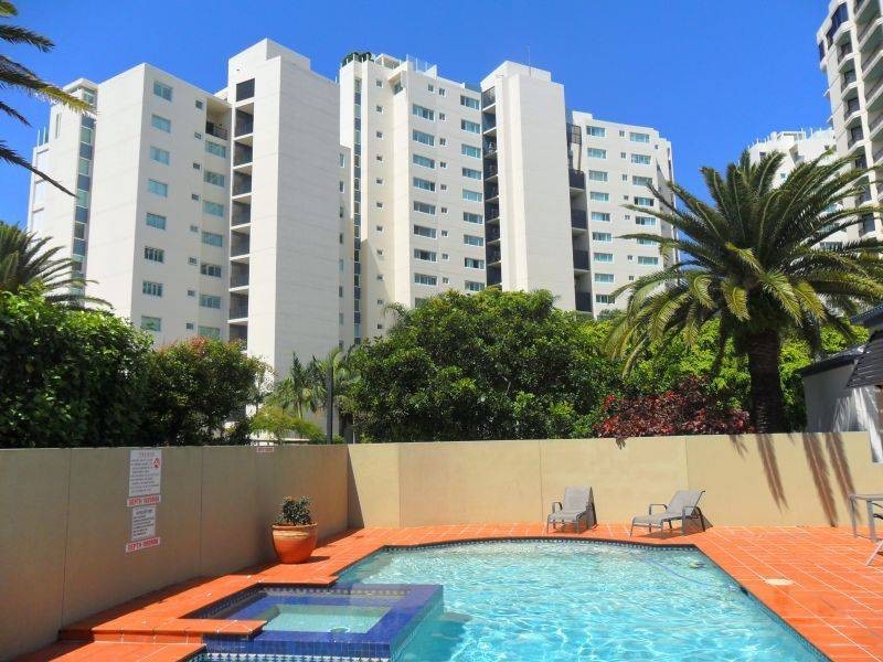 38 Labrador Street, Labrador QLD 4215