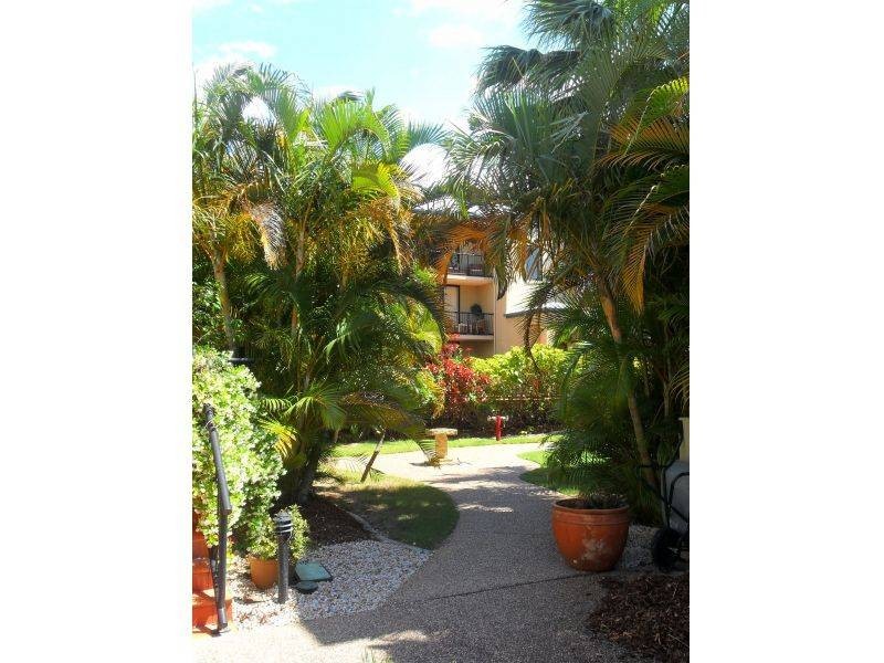 38 Labrador Street, Labrador QLD 4215