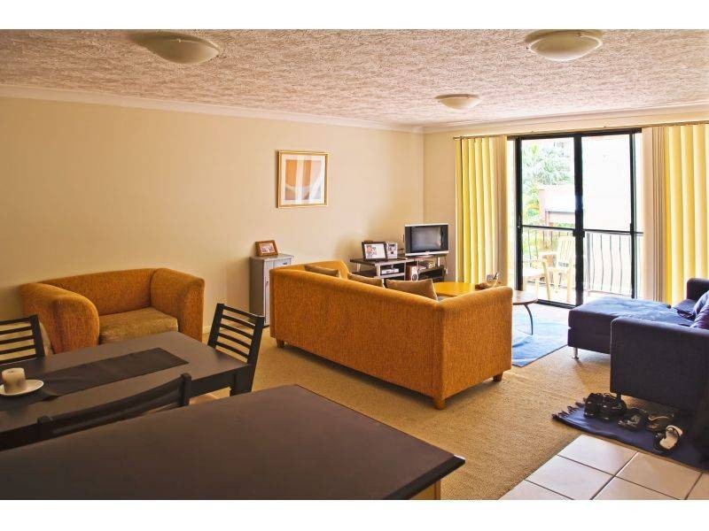 38 Labrador Street, Labrador QLD 4215