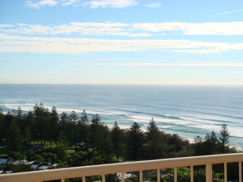 1 Peak Avenue, Main Beach QLD 4217