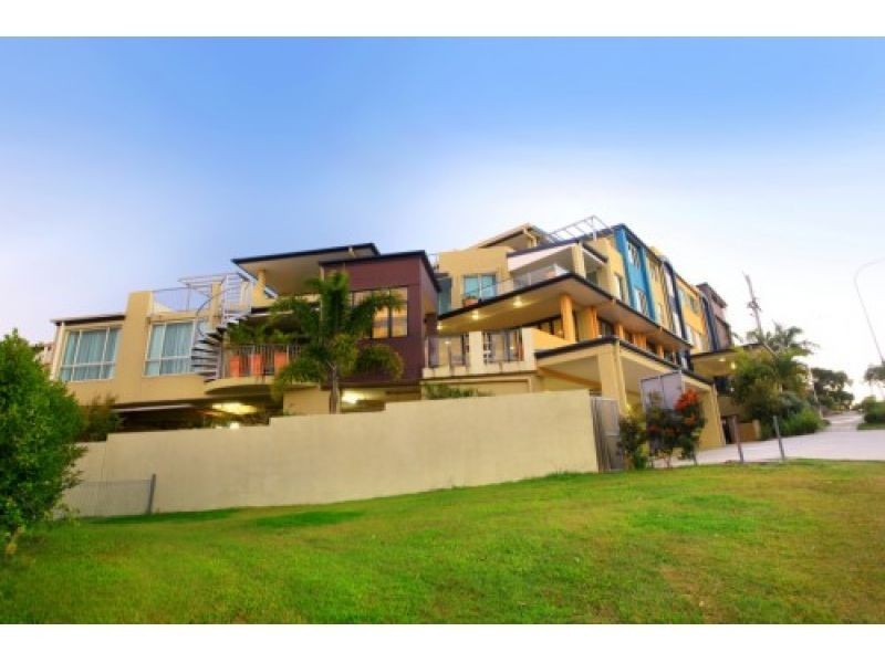 2100, 36 Browning Boulevard, Battery Hill QLD 4551