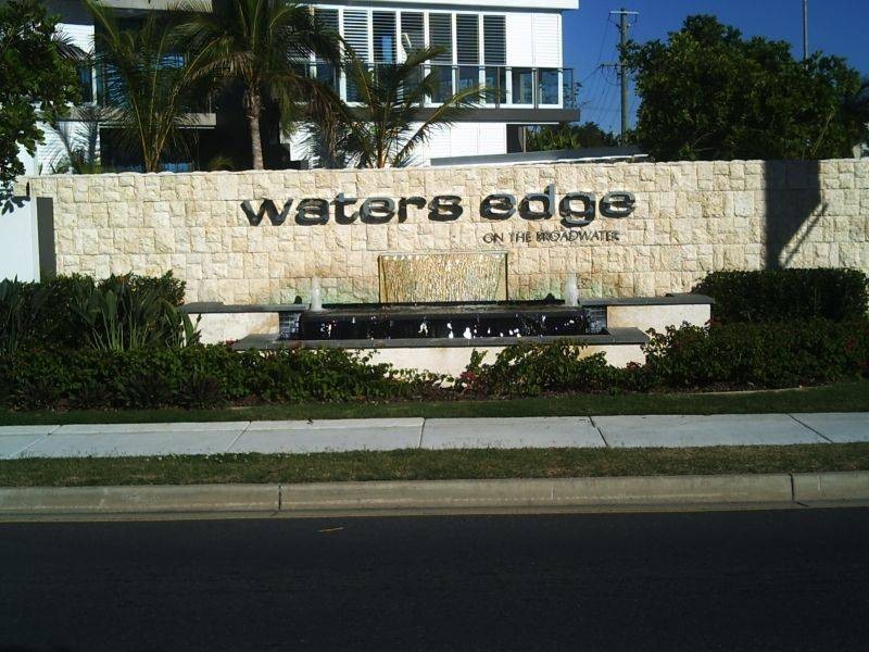 438 Marine Parade, Biggera Waters QLD 4216