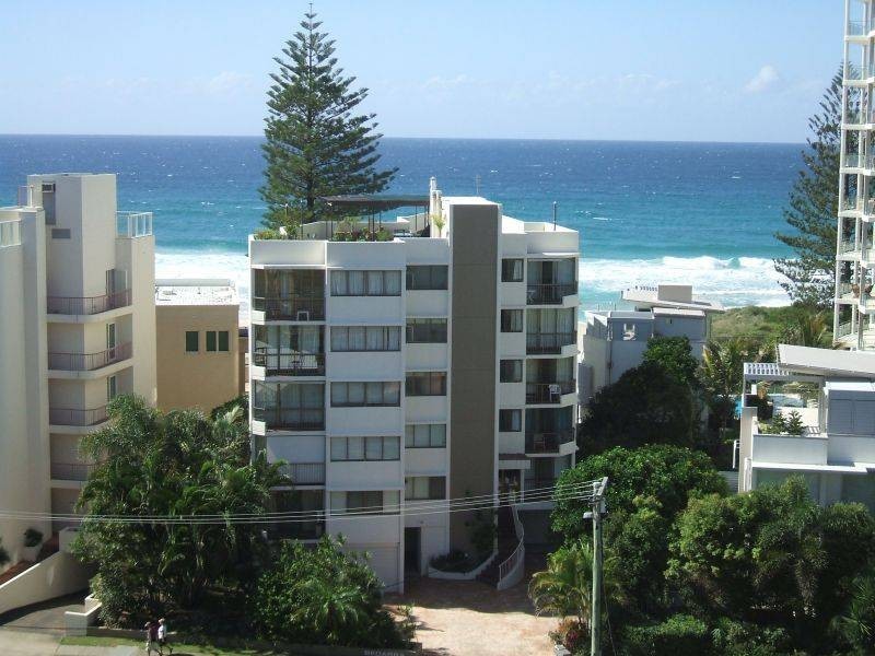 93 Old Burleigh Road, Broadbeach QLD 4218
