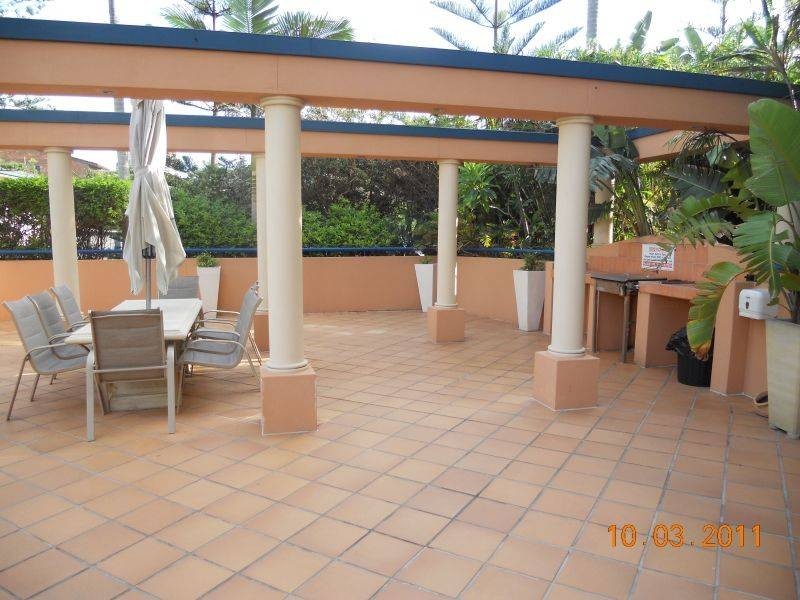 93 Old Burleigh Road, Broadbeach QLD 4218