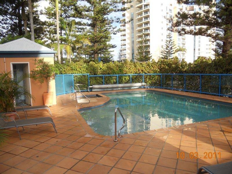 93 Old Burleigh Road, Broadbeach QLD 4218