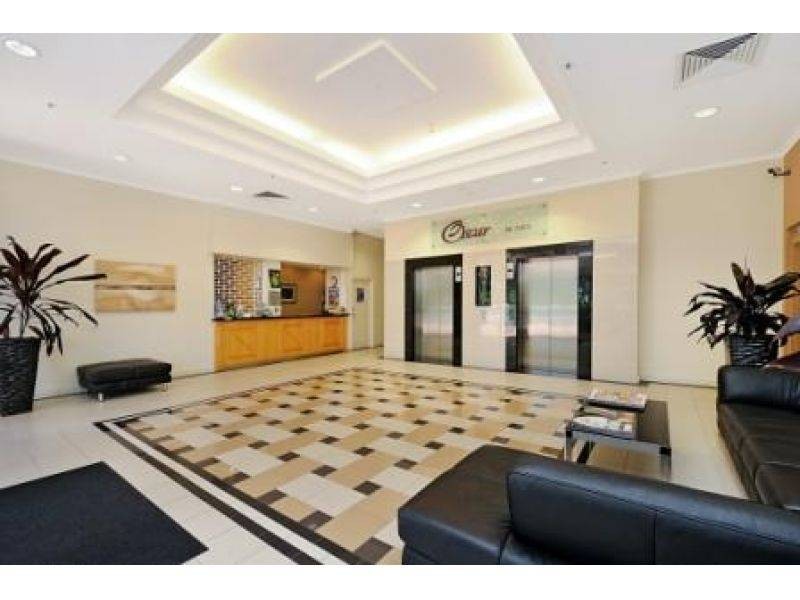1-9 Hughes Avenue, Main Beach QLD 4217