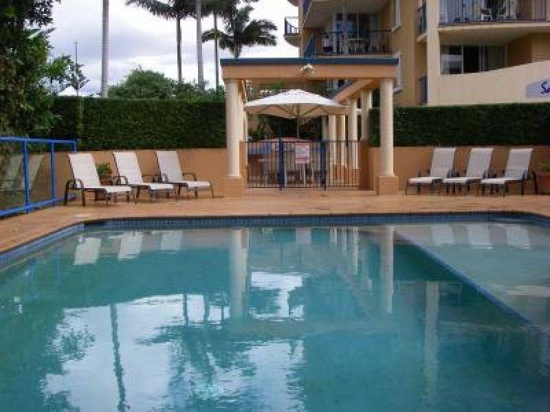 93 Old Burleigh Road, Broadbeach QLD 4218