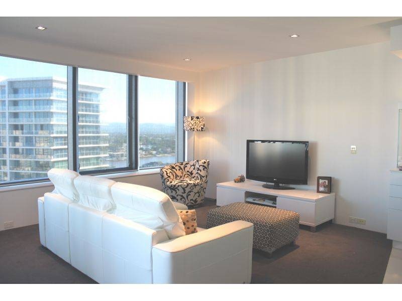 9 Hamilton Avenue, Surfers Paradise QLD 4217