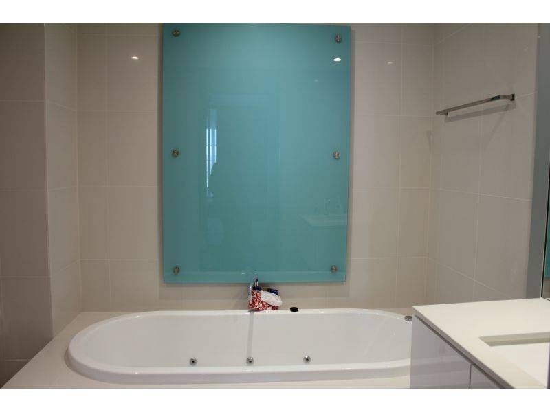 9 Hamilton Avenue, Surfers Paradise QLD 4217