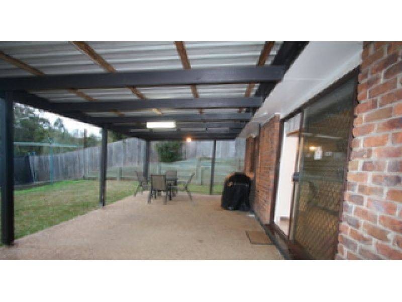 2 Blackthorn Crescent, Shailer Park QLD 4128
