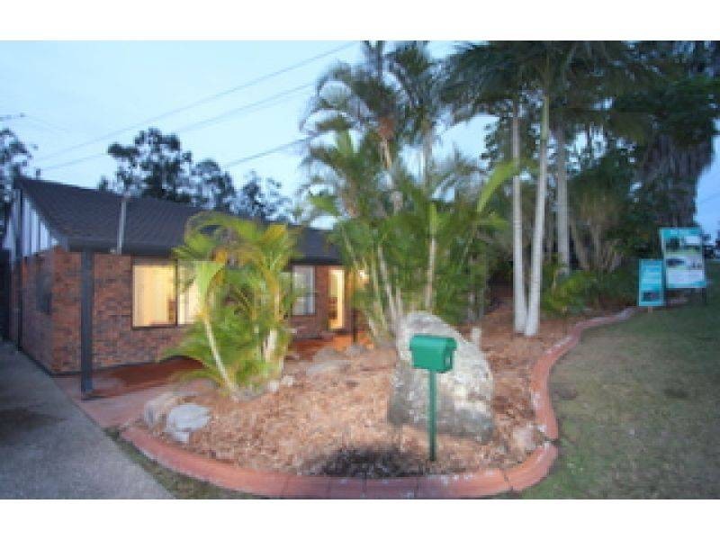 2 Blackthorn Crescent, Shailer Park QLD 4128