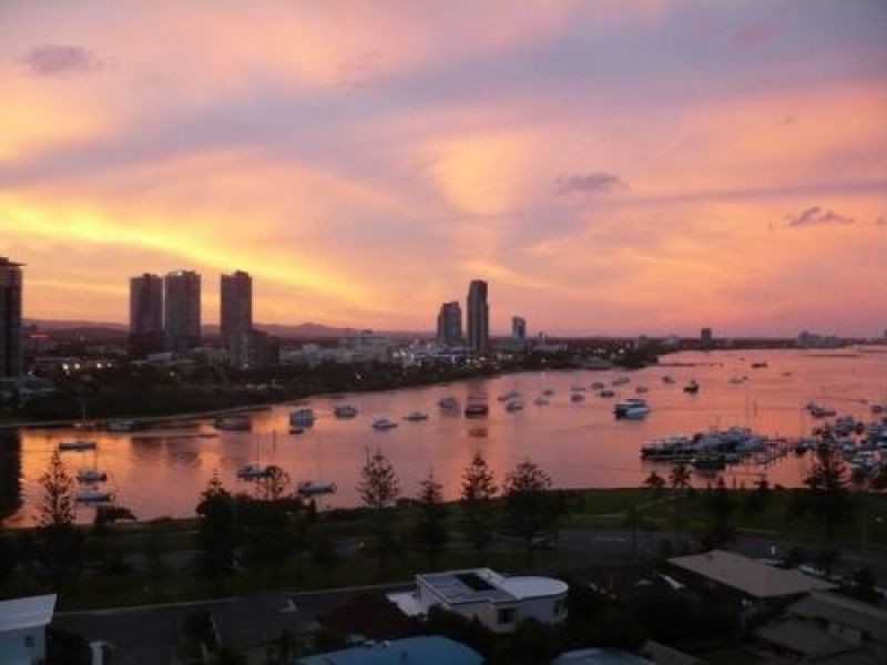 60, 22 Montgomery Avenue, Main Beach QLD 4217