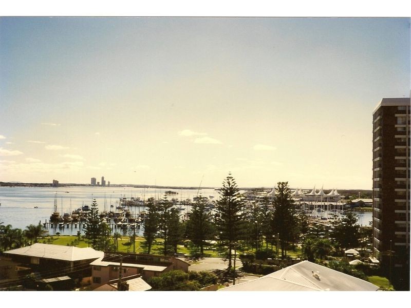 22 Montgomery Avenue, Main Beach QLD 4217