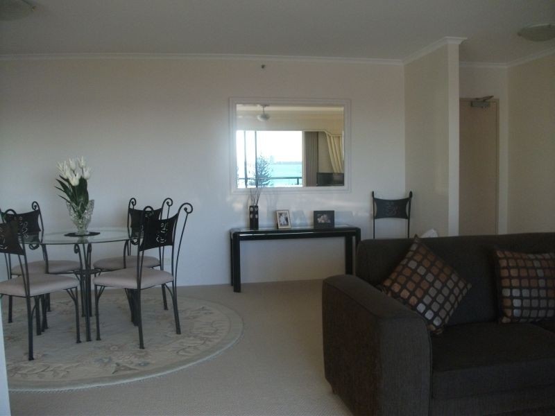 19, 22 Montgomery Avenue, Main Beach QLD 4217