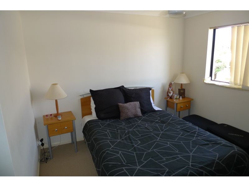 38 Labrador Street, Labrador QLD 4215