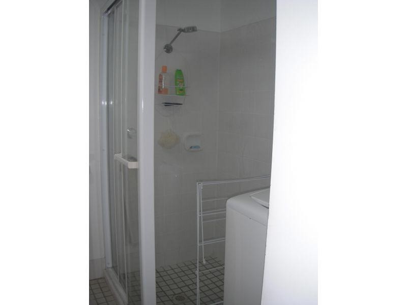 Clear Island Waters QLD 4226