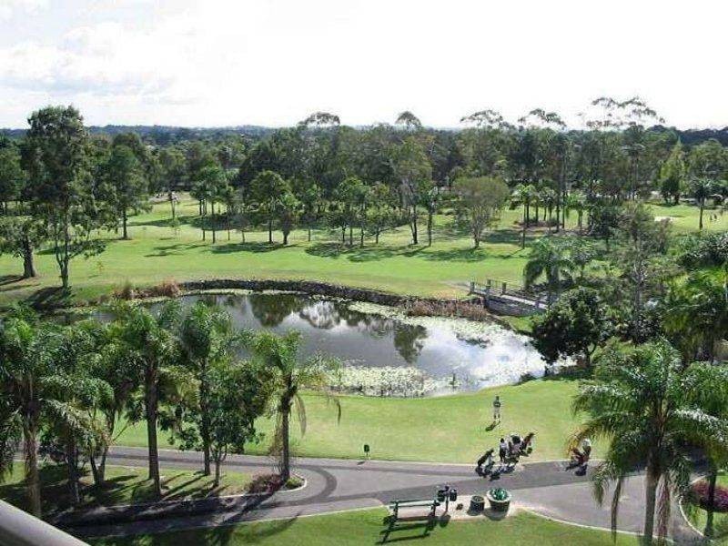 11-13 Fairway Drive, Clear Island Waters QLD 4226