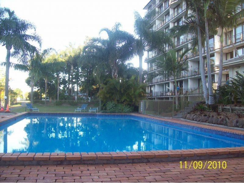 11-13 Fairway Drive, Clear Island Waters QLD 4226