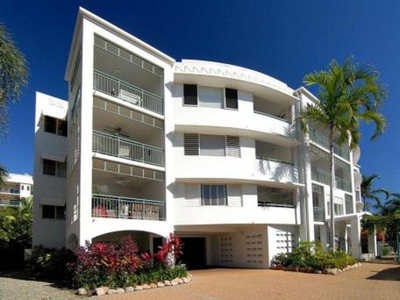 2/39 BEACHFRONT Vasey Esp, Trinity Beach QLD 4879