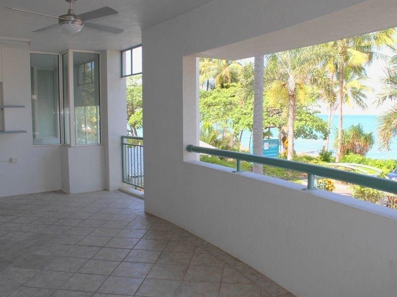 2/39 BEACHFRONT Vasey Esp, Trinity Beach QLD 4879