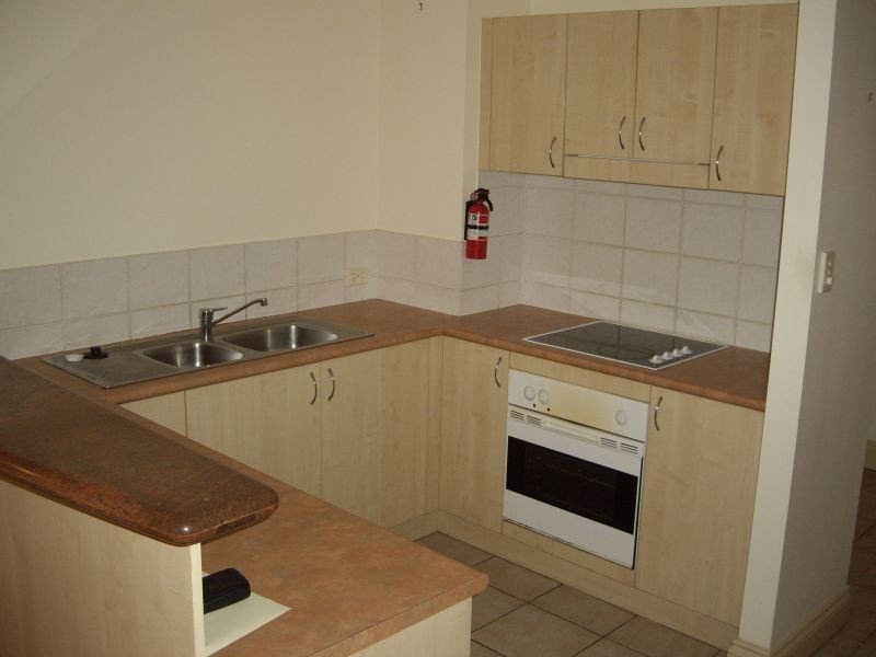 79 Spence Street, Cairns QLD 4870